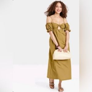 Women’s Sleeveless Tie Front Dress